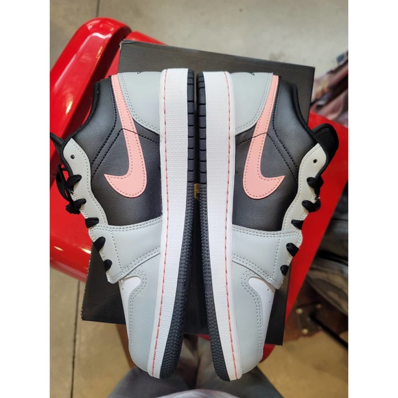 jordan 1 low white grey pink size 7 - Picture 4 of 9